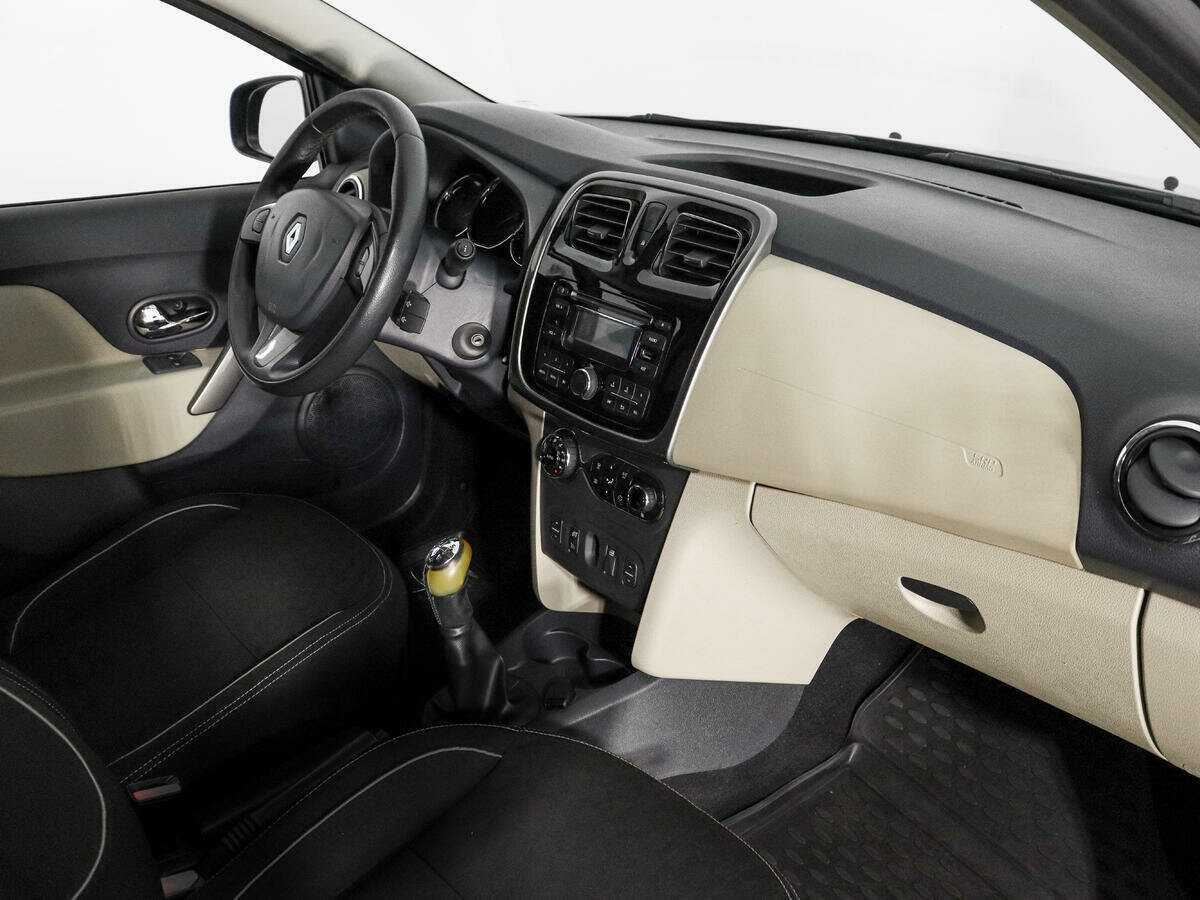 Купить Renault Logan с пробегом. Фото: #10
