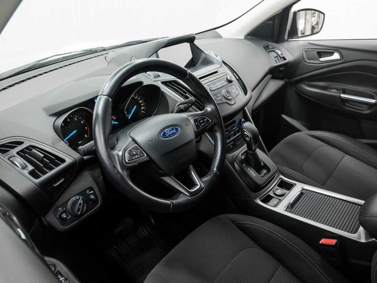 Купить Ford Kuga с пробегом. Фото: #12