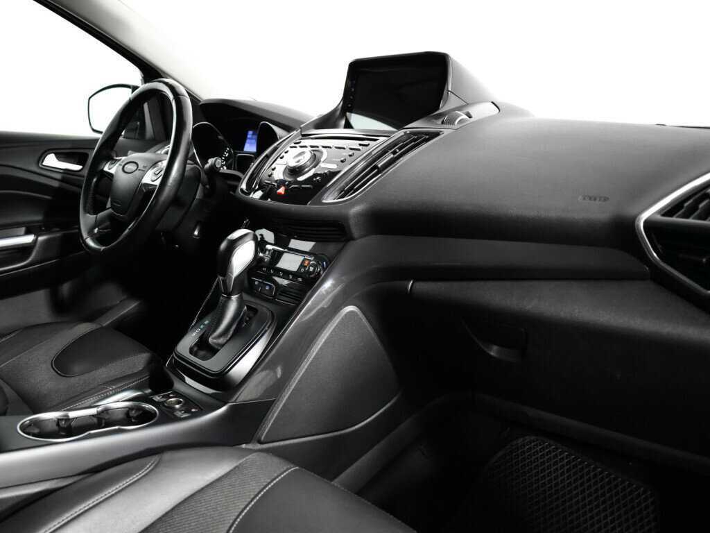 Купить Ford Kuga с пробегом. Фото: #8