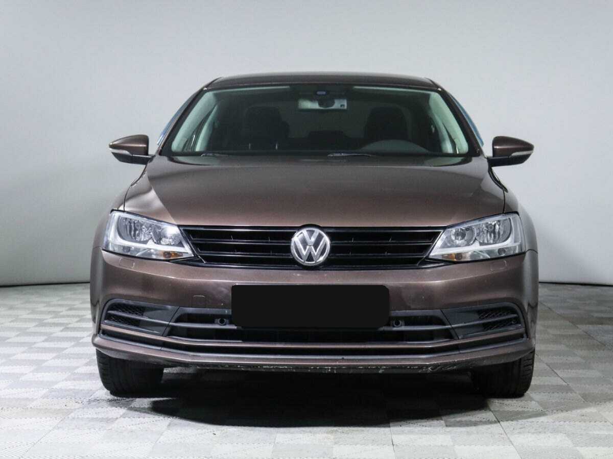 Купить Volkswagen Jetta с пробегом. Фото: #1