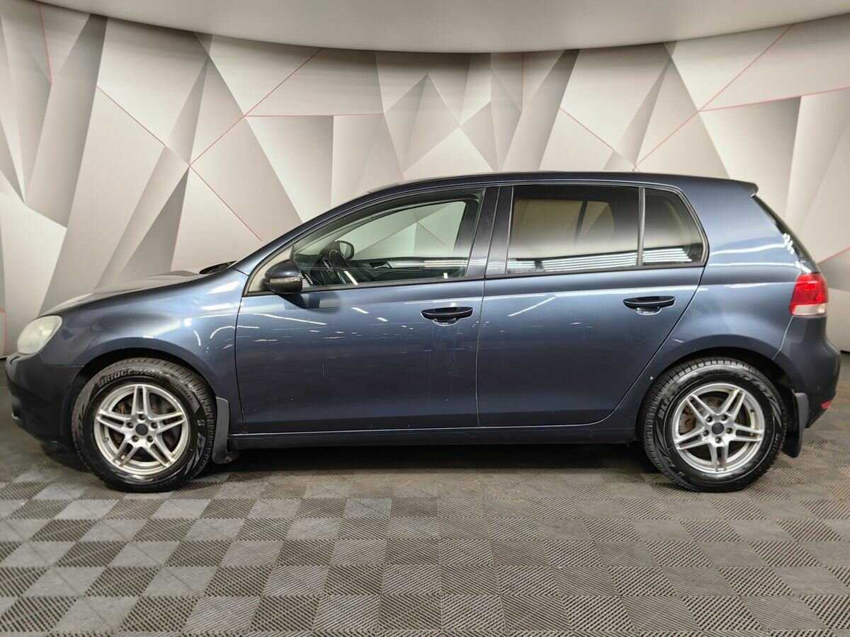 Купить Volkswagen Golf с пробегом. Фото: #4