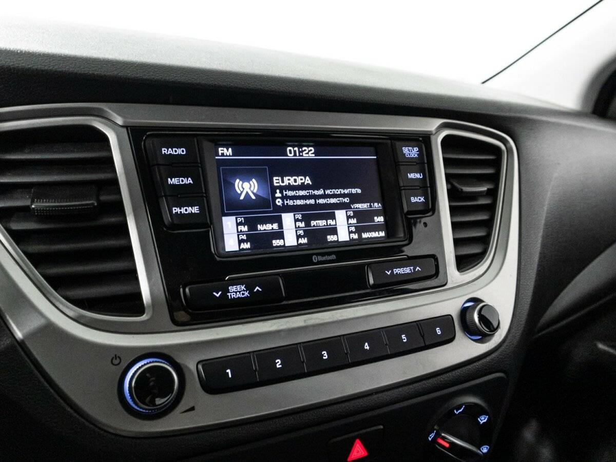 Купить Hyundai Solaris с пробегом. Фото: #15