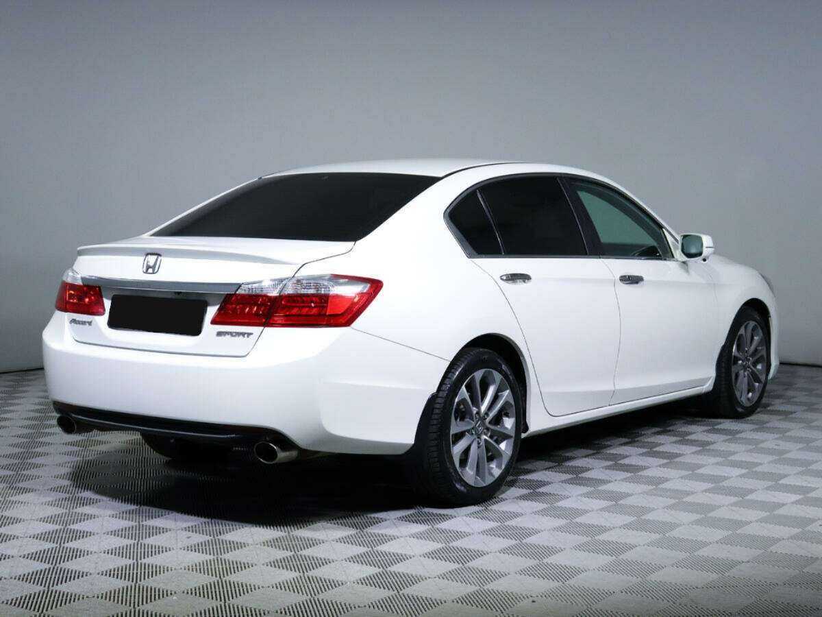 Купить Honda Accord с пробегом. Фото: #3