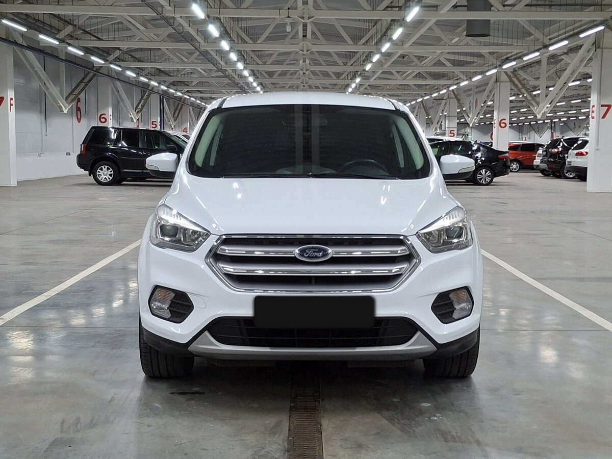 Купить Ford Kuga с пробегом. Фото: #1