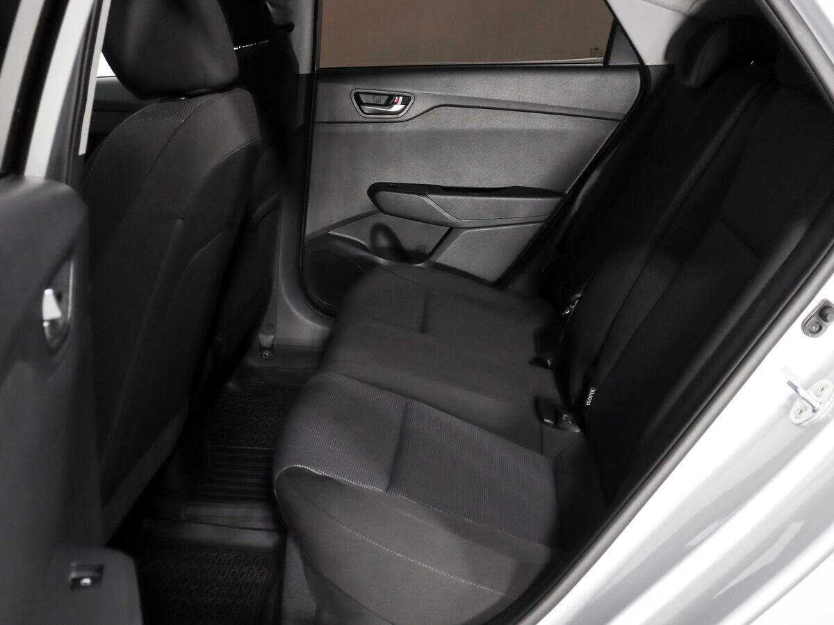 Купить Hyundai Solaris с пробегом. Фото: #9