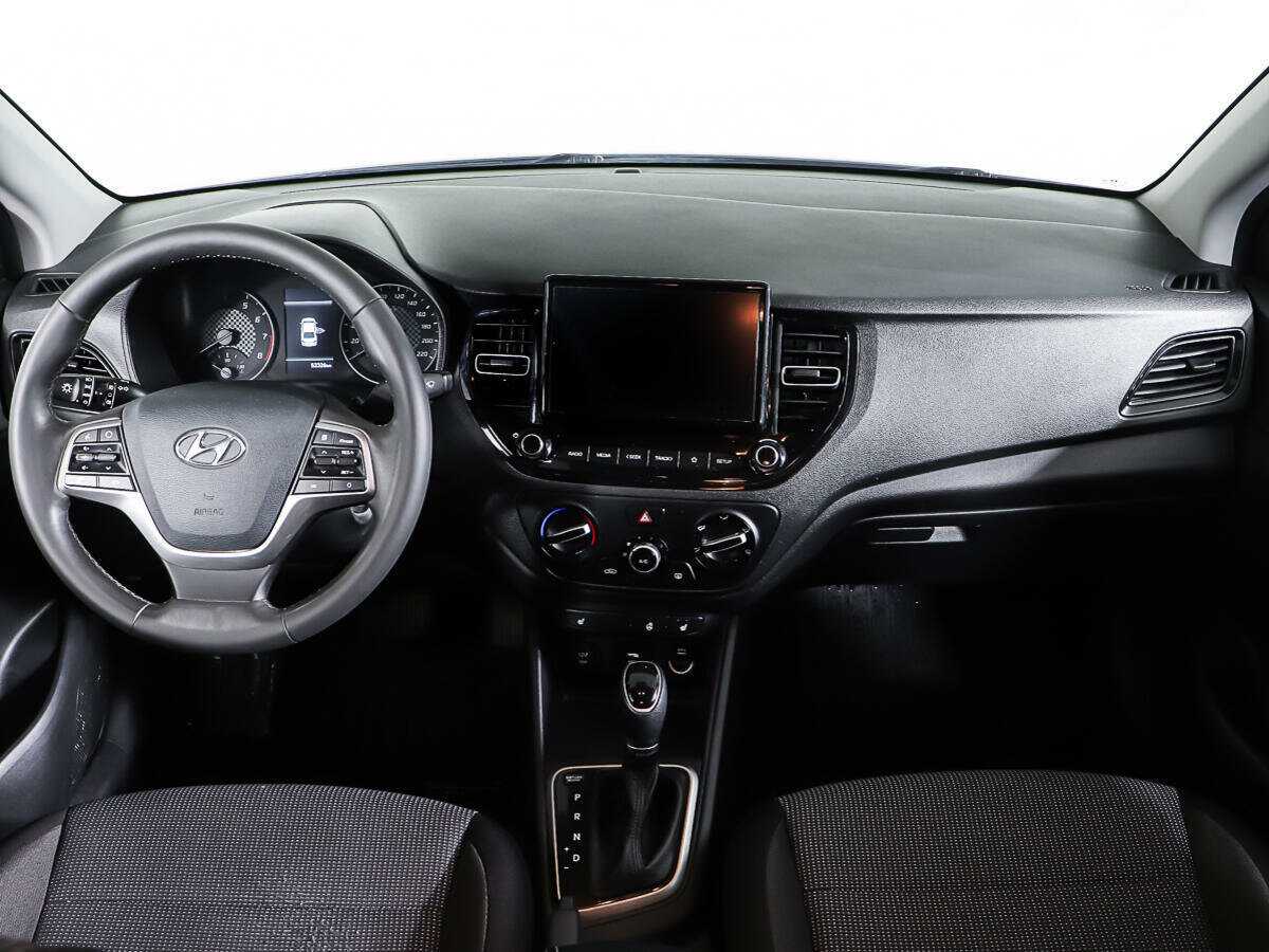 Купить Hyundai Solaris с пробегом. Фото: #10
