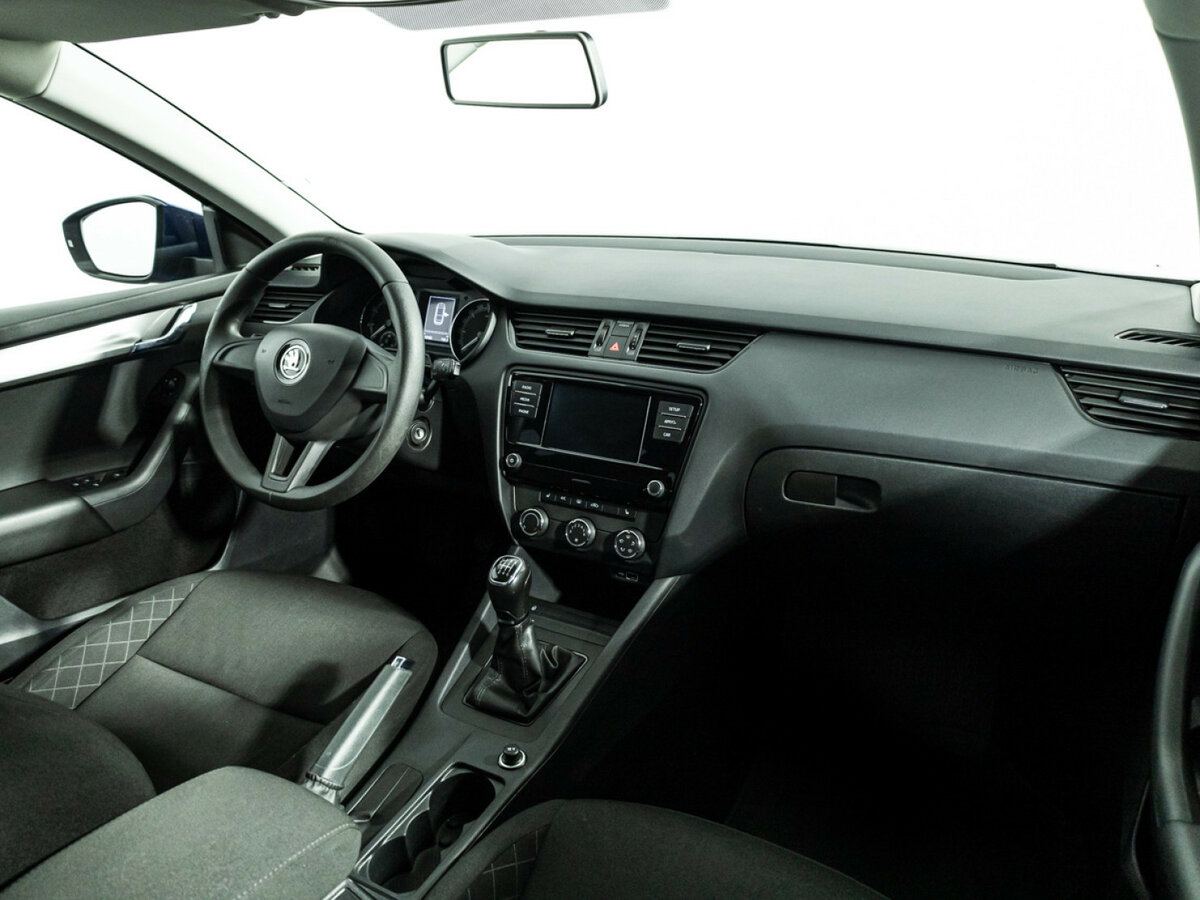 Купить Skoda Octavia с пробегом. Фото: #8