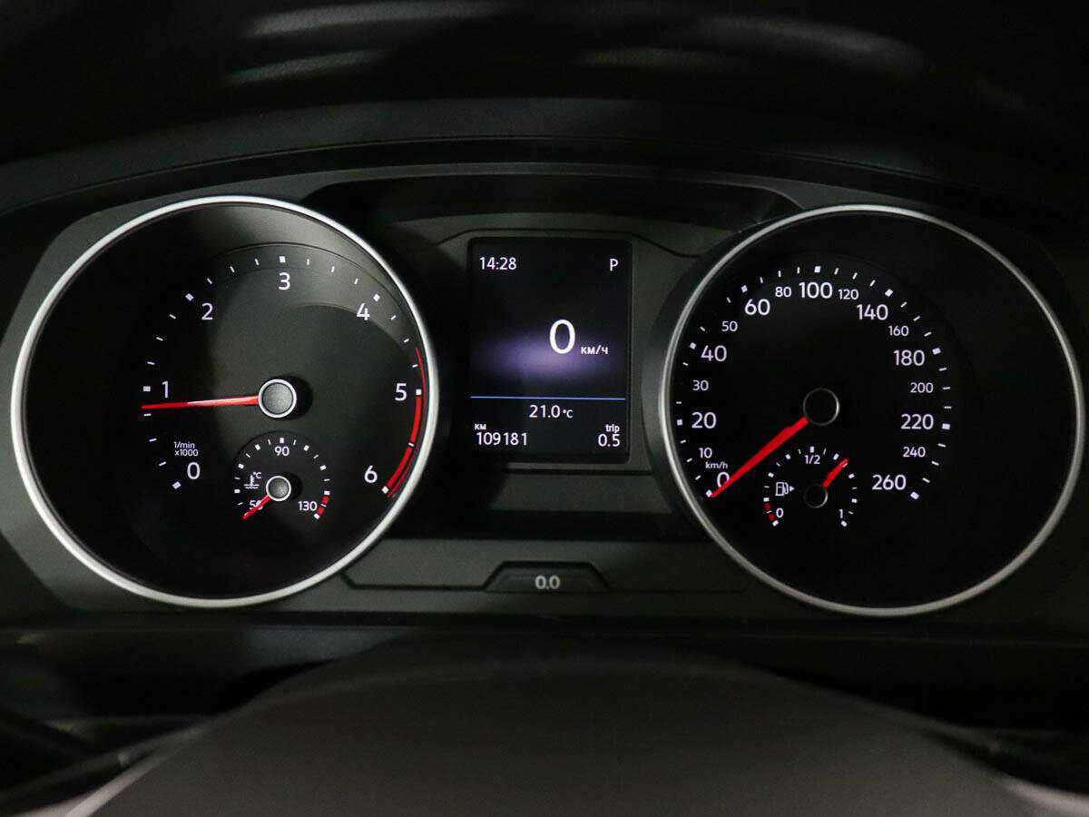 Купить Volkswagen Tiguan с пробегом. Фото: #9