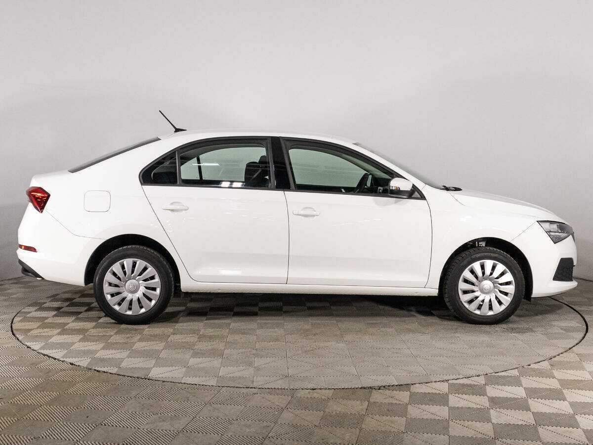 Купить Skoda Rapid с пробегом. Фото: #3
