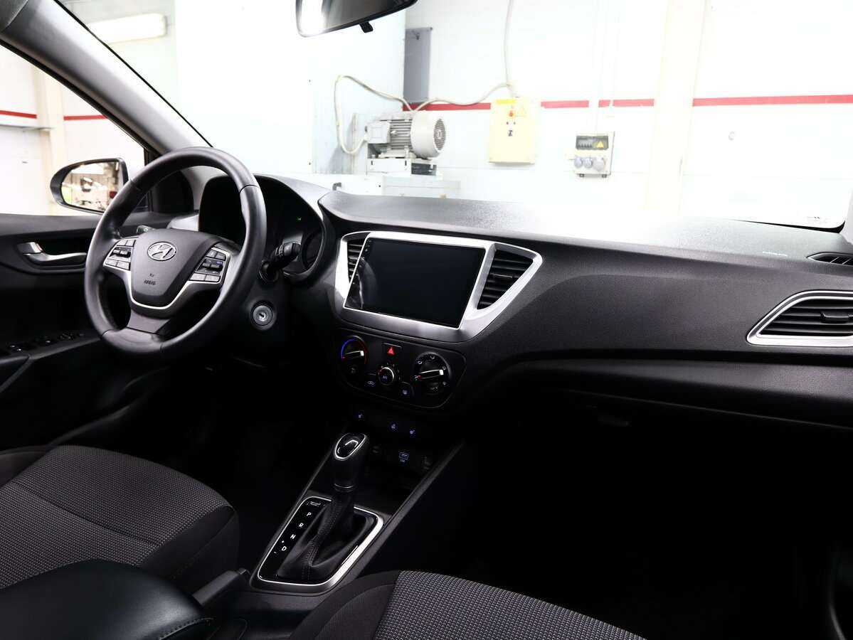 Купить Hyundai Solaris с пробегом. Фото: #6