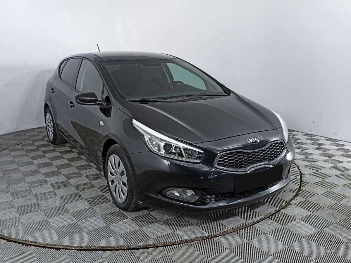 Купить Kia Ceed с пробегом. Фото: #2