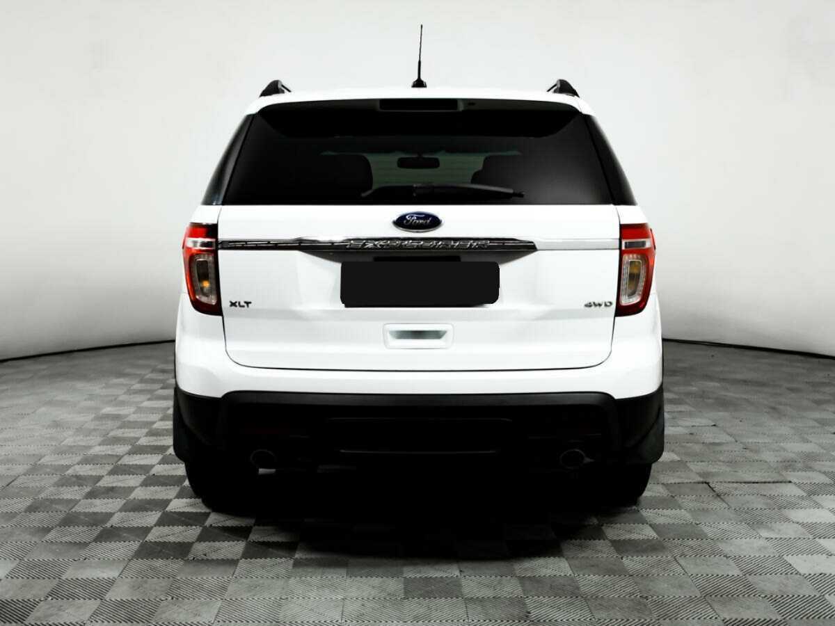 Купить Ford Explorer с пробегом. Фото: #5