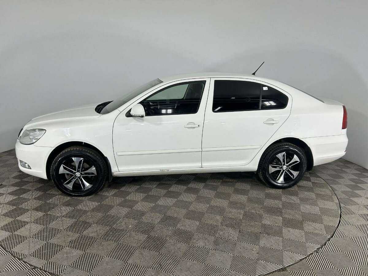 Купить Skoda Octavia с пробегом. Фото: #4