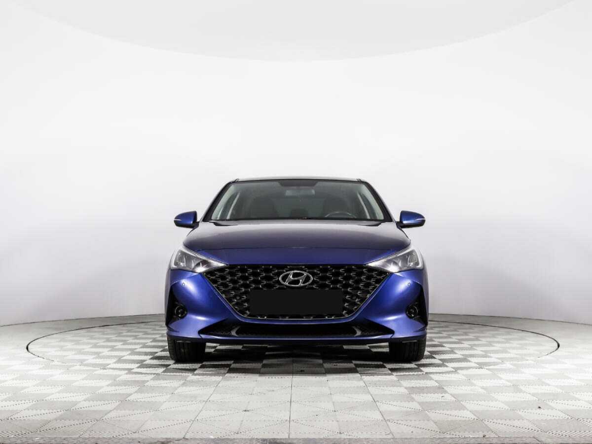 Купить Hyundai Solaris с пробегом. Фото: #1