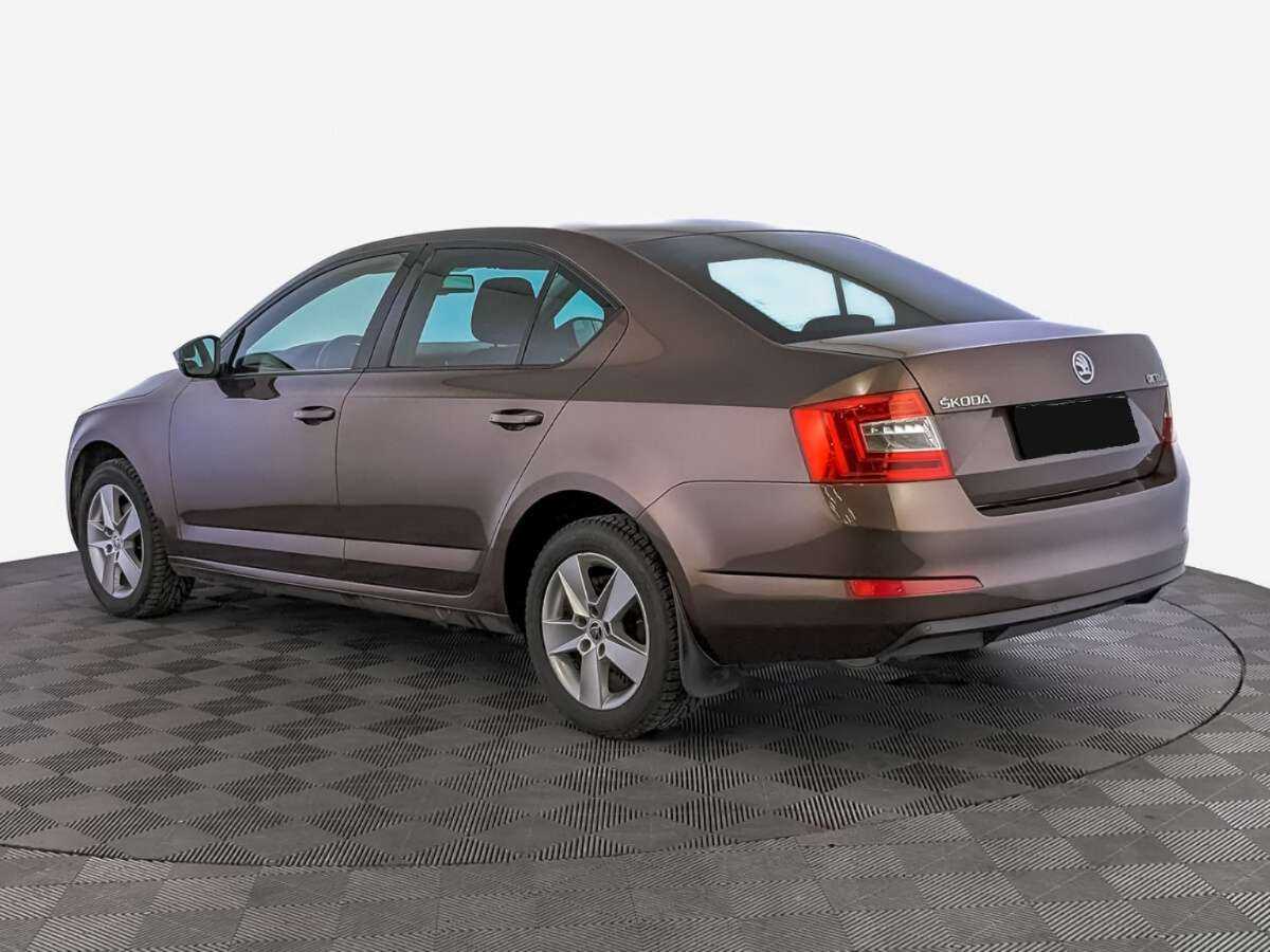 Купить Skoda Octavia с пробегом. Фото: #6