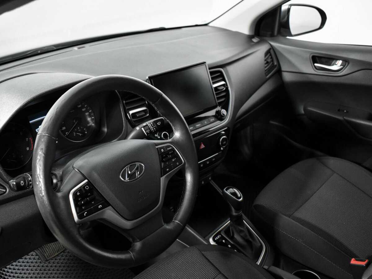 Купить Hyundai Solaris с пробегом. Фото: #8