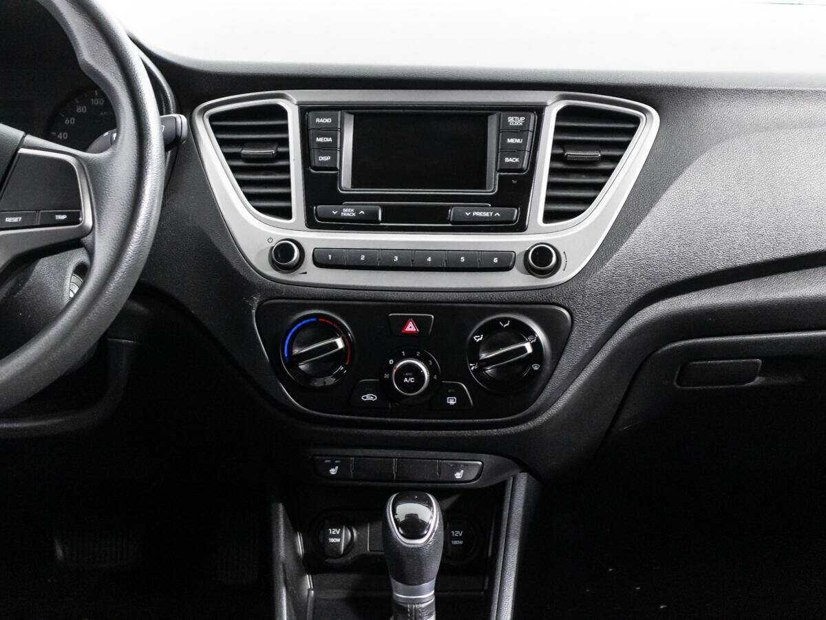 Купить Hyundai Solaris с пробегом. Фото: #13