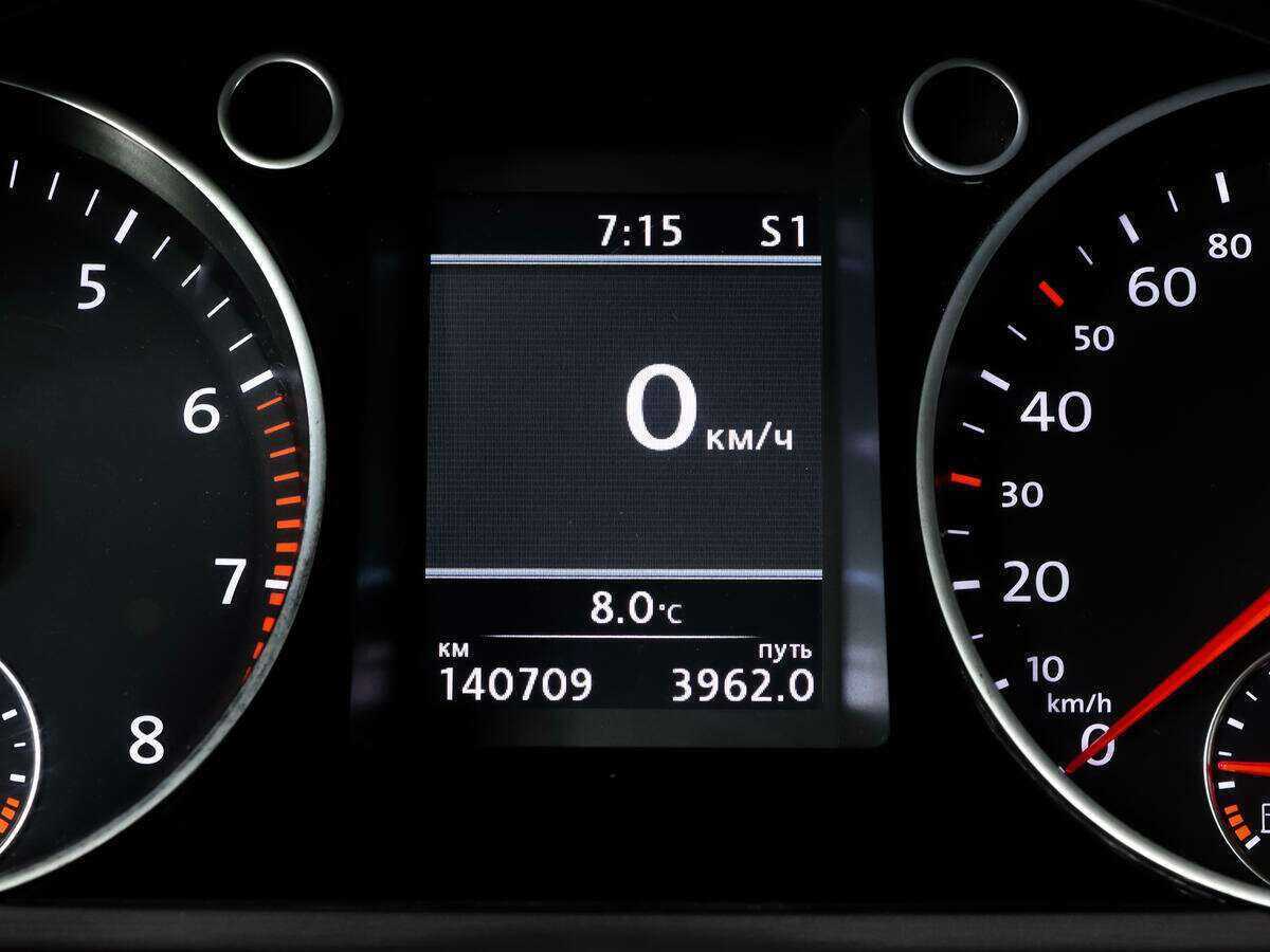 Купить Volkswagen Passat с пробегом. Фото: #15