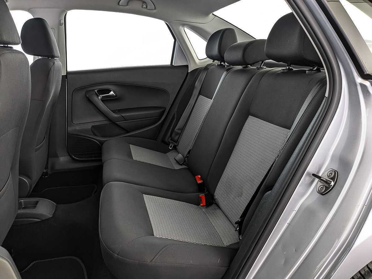 Купить Volkswagen Polo с пробегом. Фото: #17