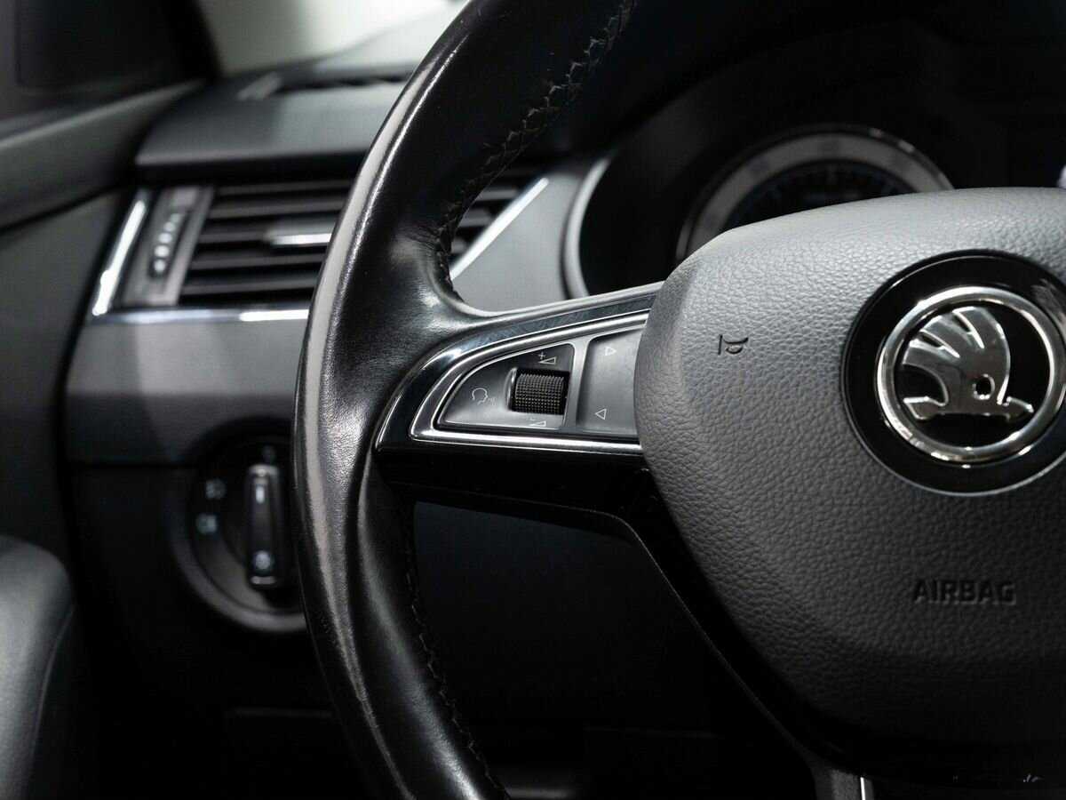 Купить Skoda Octavia с пробегом. Фото: #14