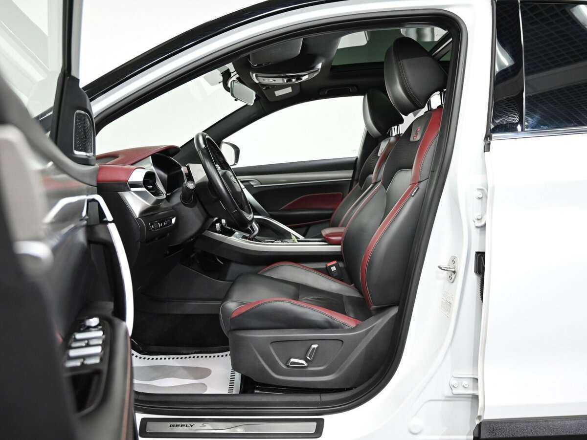 Купить Geely Coolray с пробегом. Фото: #8