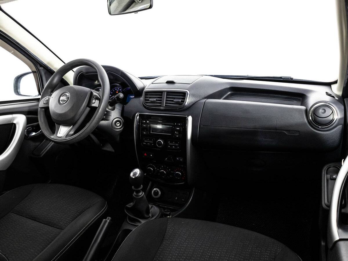Купить Nissan Terrano с пробегом. Фото: #6