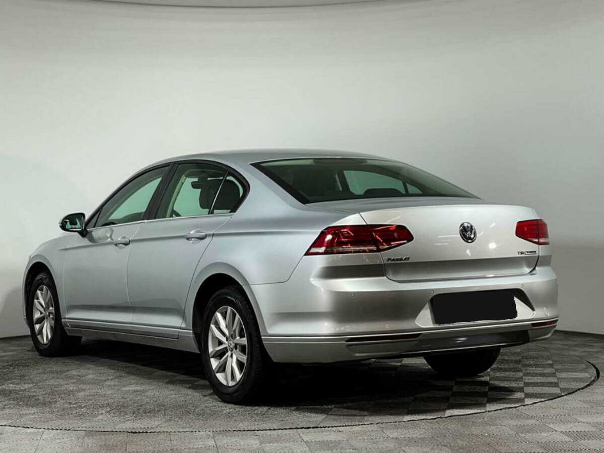 Купить Volkswagen Passat с пробегом. Фото: #6