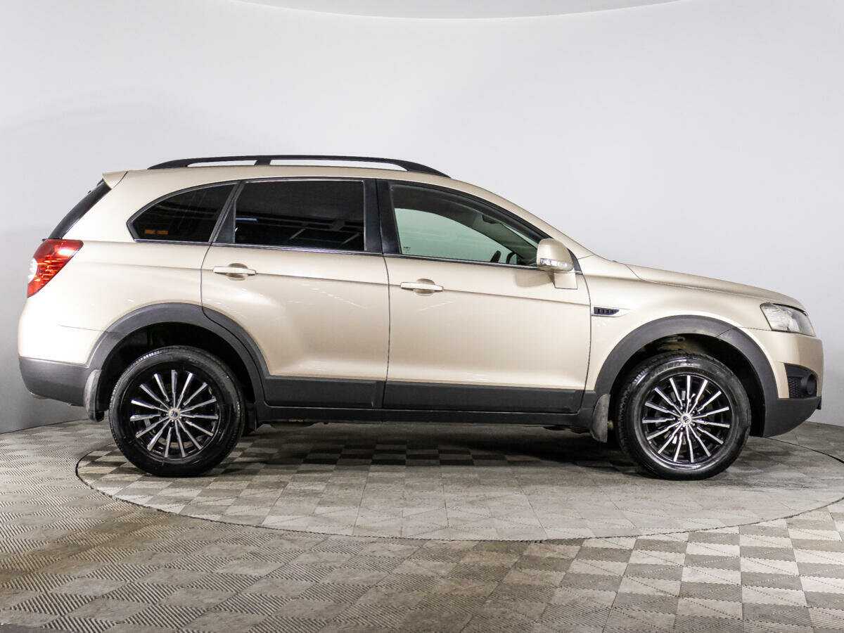 Купить Chevrolet Captiva с пробегом. Фото: #3