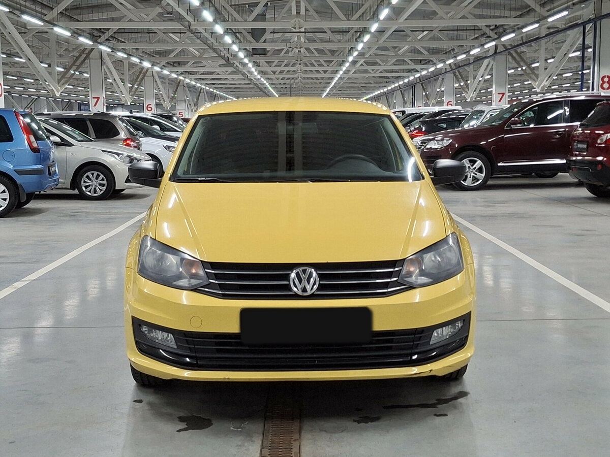 Купить Volkswagen Polo с пробегом. Фото: #1
