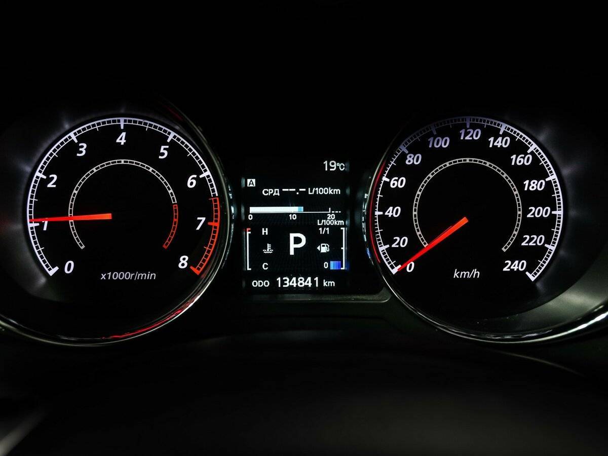 Купить Mitsubishi ASX с пробегом. Фото: #9