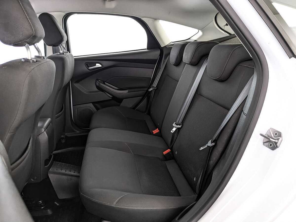 Купить Ford Focus с пробегом. Фото: #13