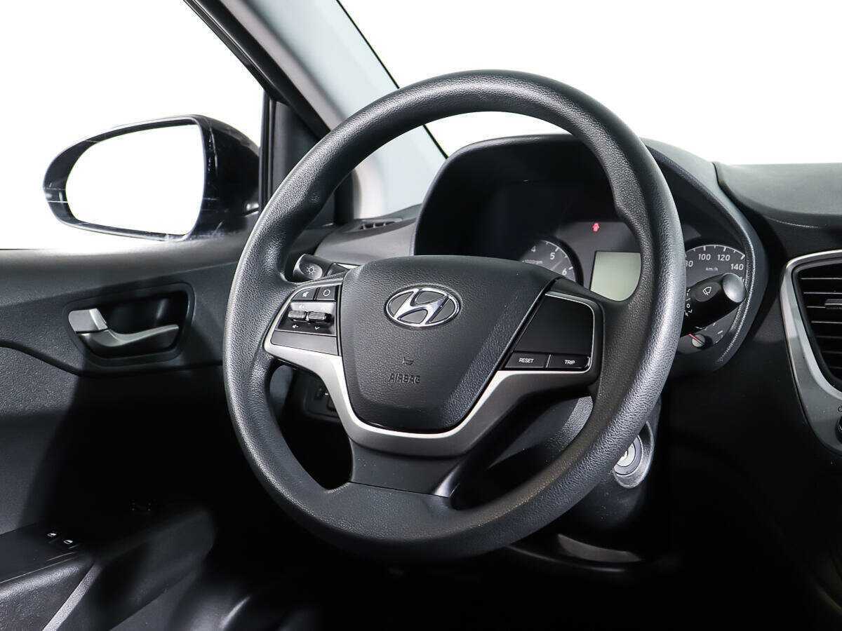 Купить Hyundai Solaris с пробегом. Фото: #14