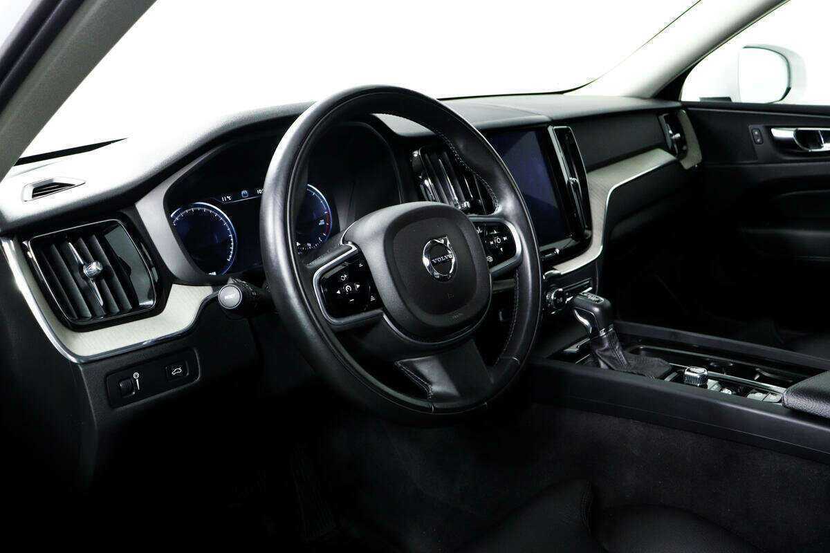 Купить Volvo XC60 с пробегом. Фото: #12