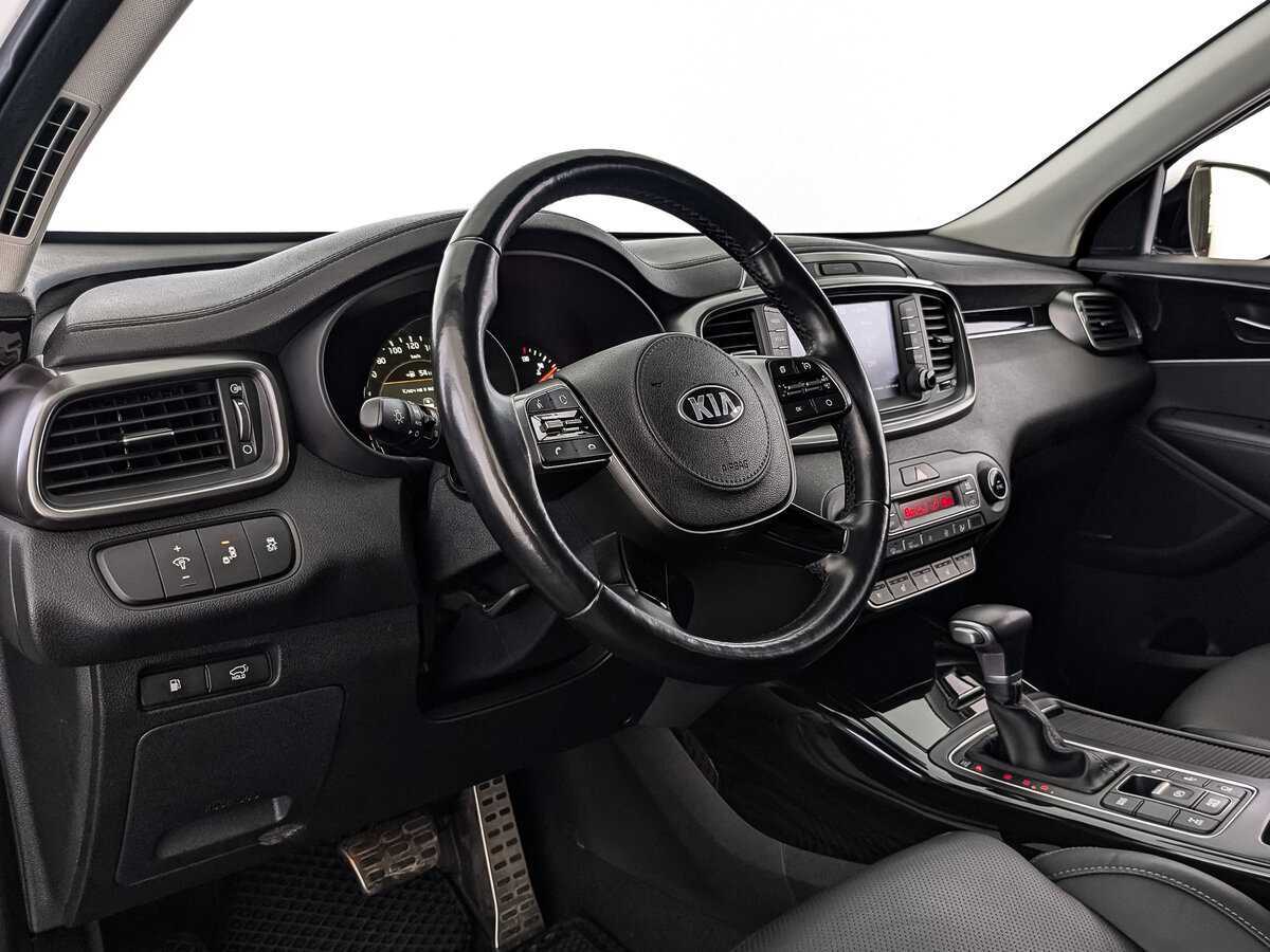 Купить Kia Sorento с пробегом. Фото: #10