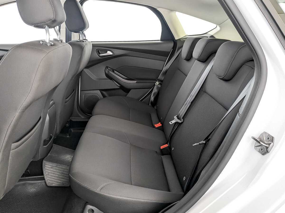 Купить Ford Focus с пробегом. Фото: #11