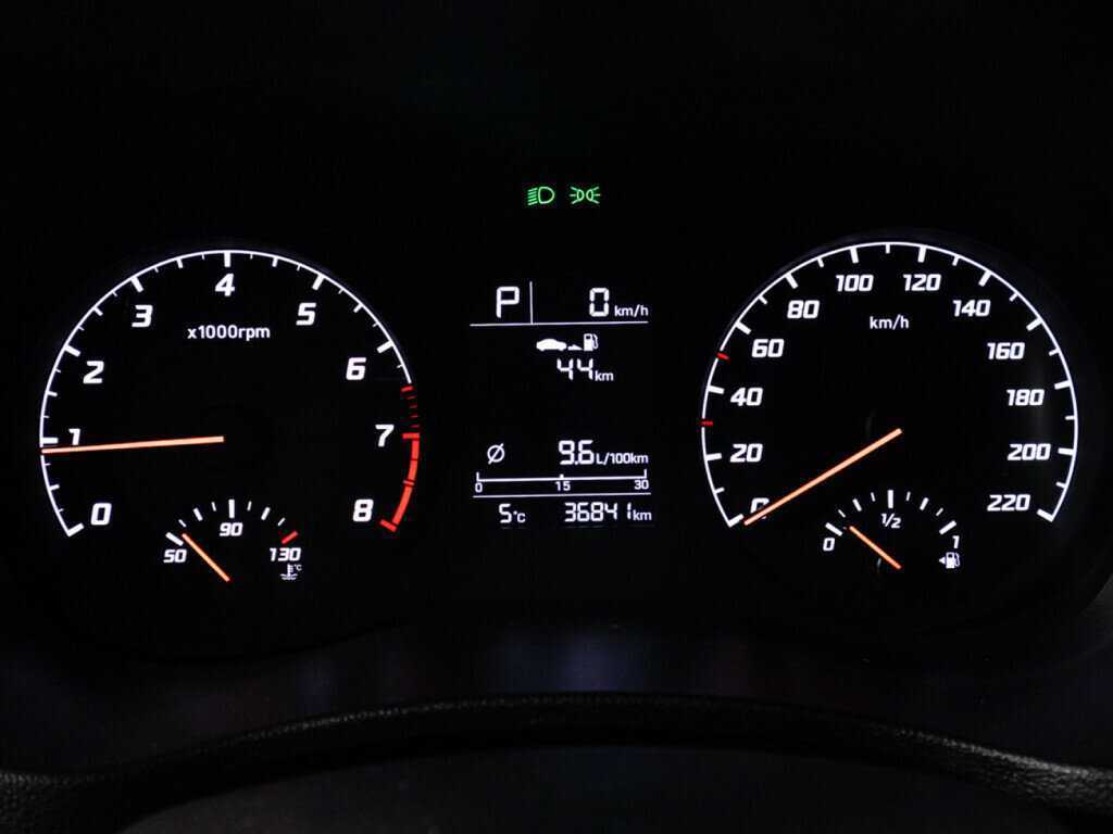 Купить Hyundai Solaris с пробегом. Фото: #11