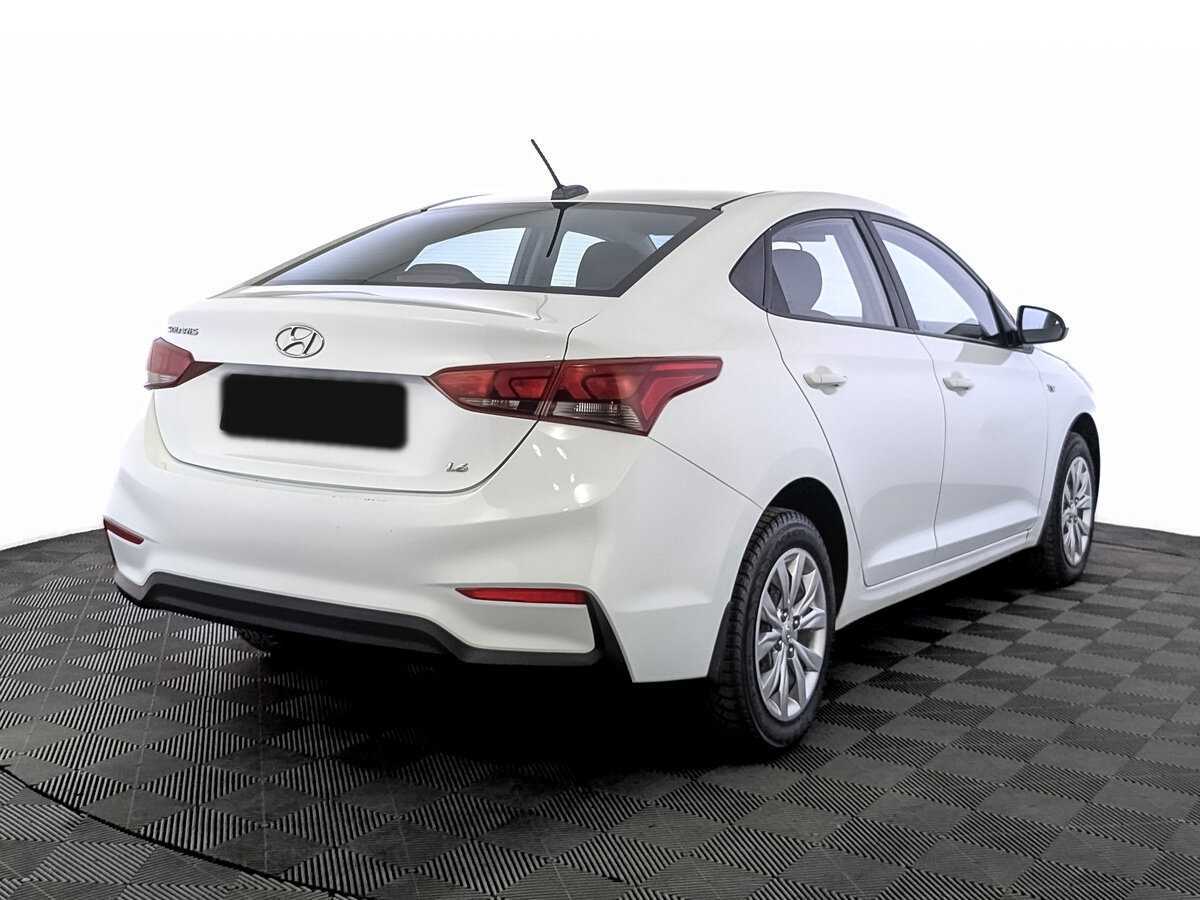 Купить Hyundai Solaris с пробегом. Фото: #4