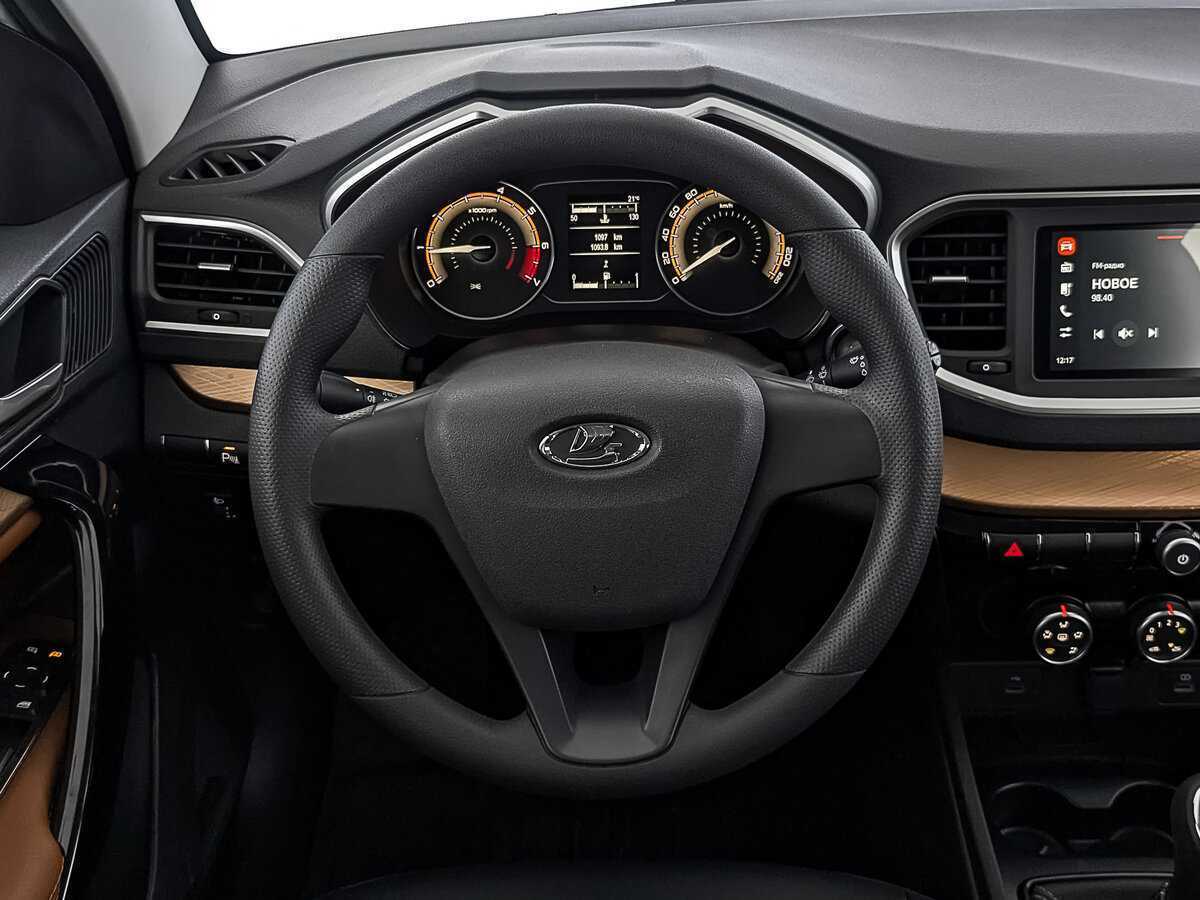 Купить Lada (ВАЗ) Vesta с пробегом. Фото: #21