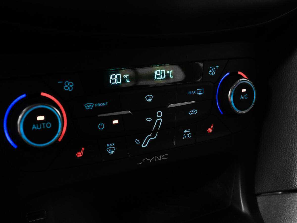 Купить Ford Focus с пробегом. Фото: #13