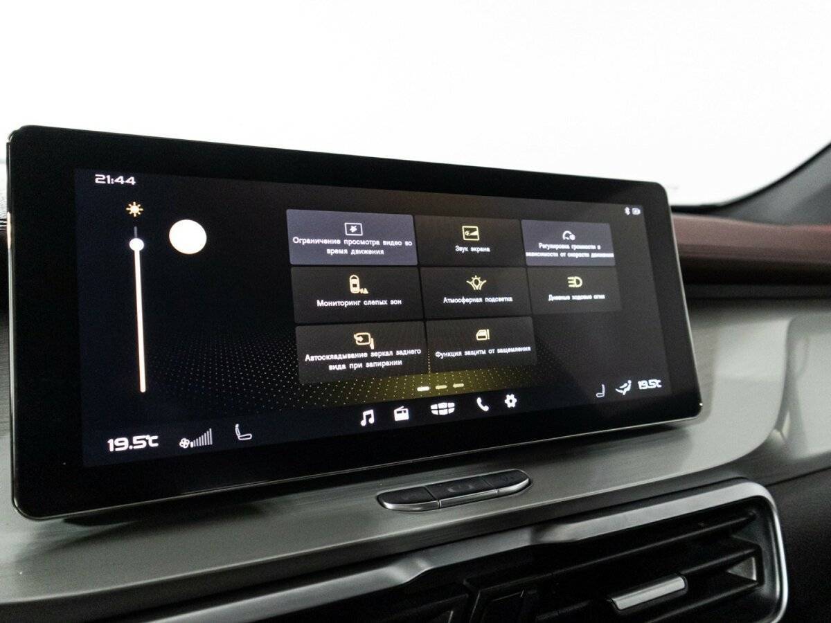 Купить Geely Coolray с пробегом. Фото: #18