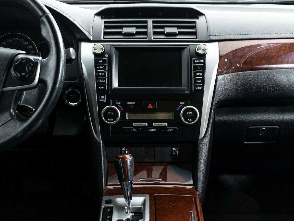 Купить Toyota Camry с пробегом. Фото: #13