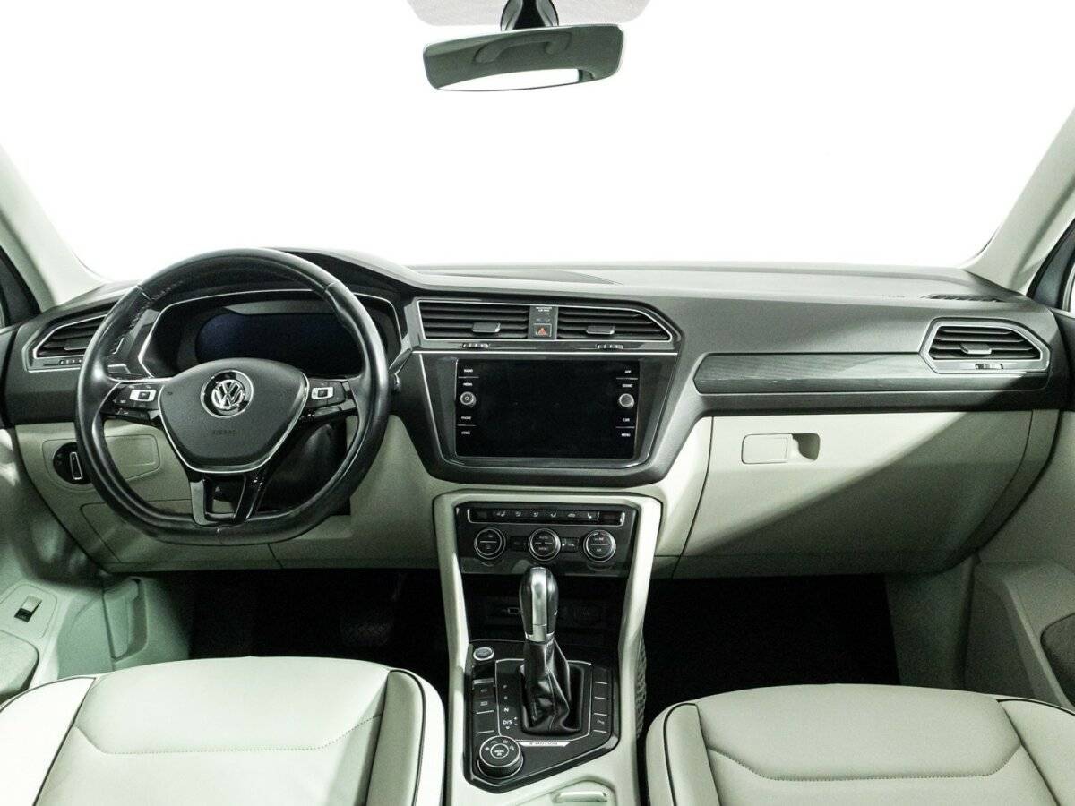 Купить Volkswagen Tiguan с пробегом. Фото: #11