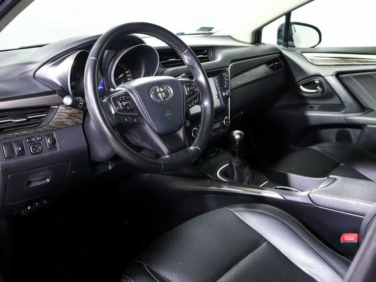 Купить Toyota Avensis с пробегом. Фото: #10
