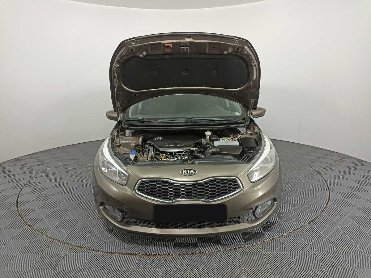 Купить Kia Ceed с пробегом. Фото: #8