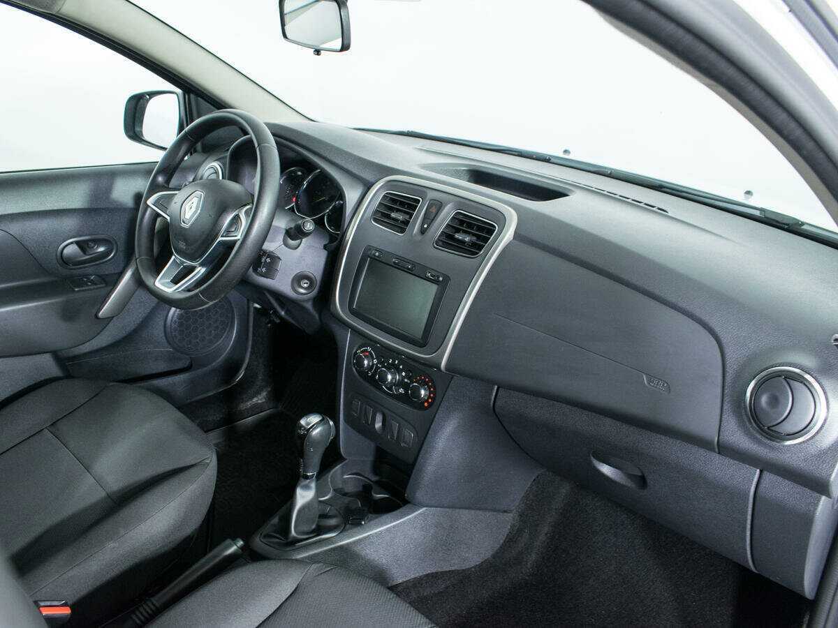 Купить Renault Logan с пробегом. Фото: #8