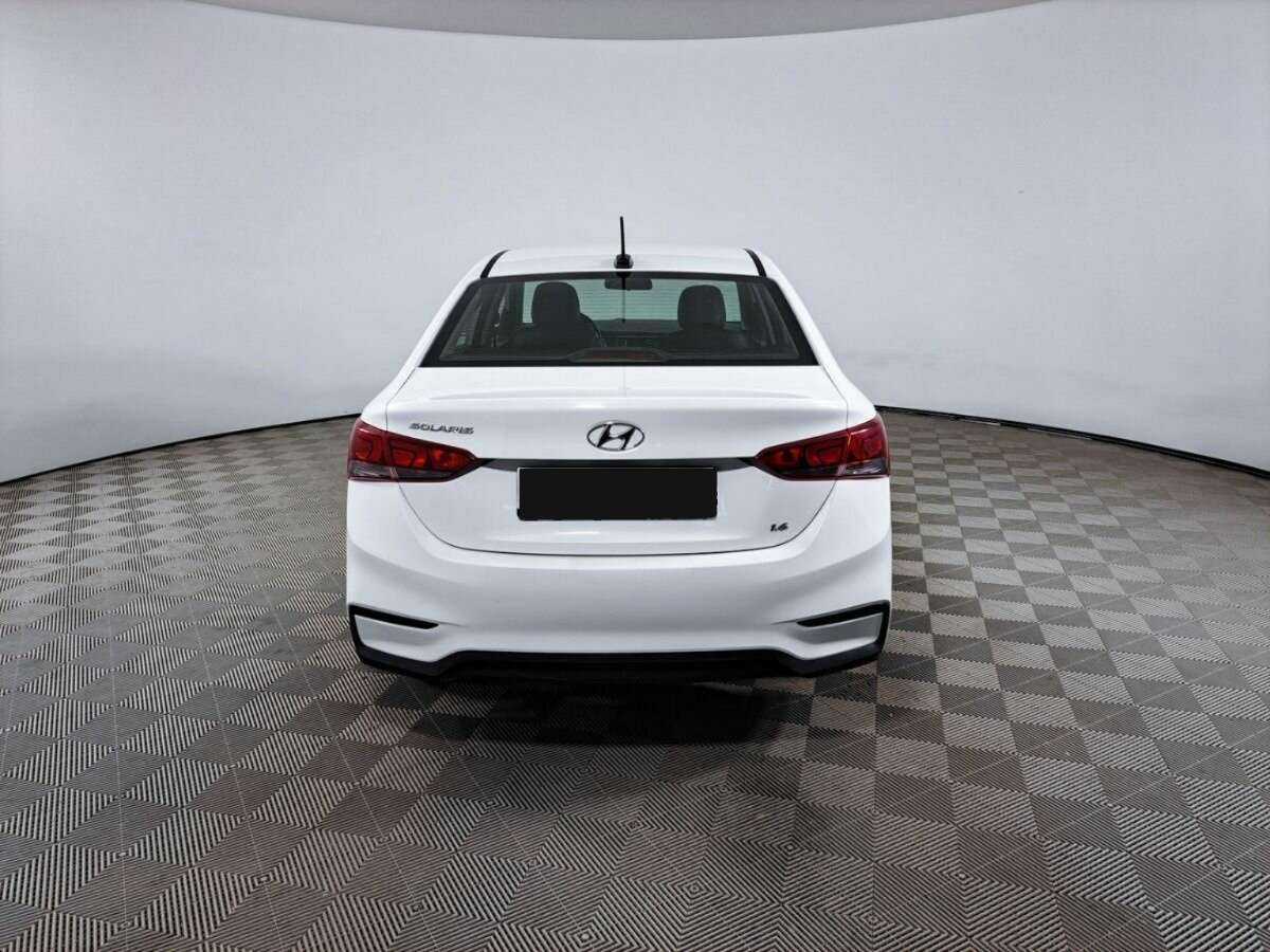 Купить Hyundai Solaris с пробегом. Фото: #5