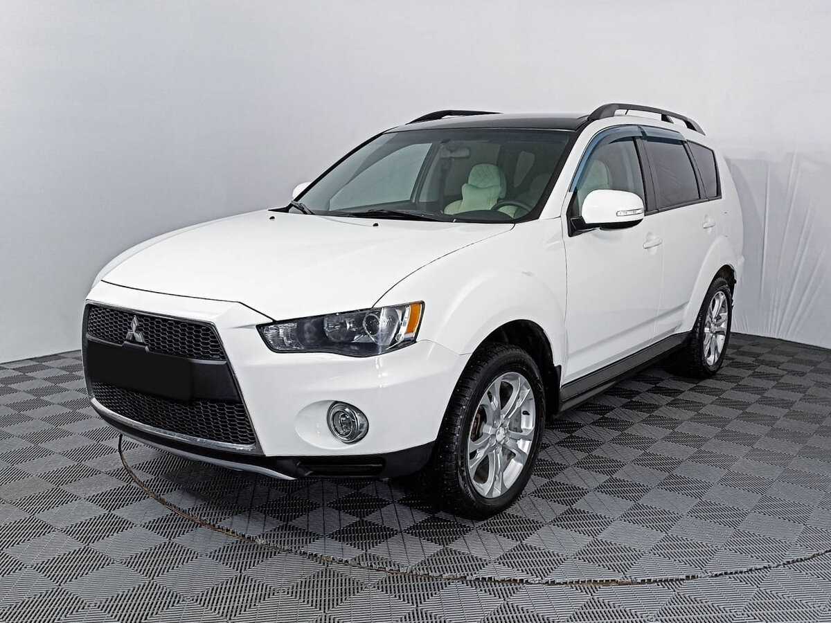 Купить Mitsubishi Outlander с пробегом. Посмотреть фото