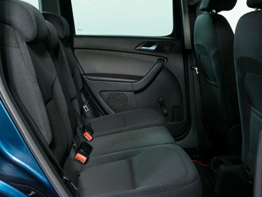 Купить Skoda Yeti с пробегом. Фото: #9