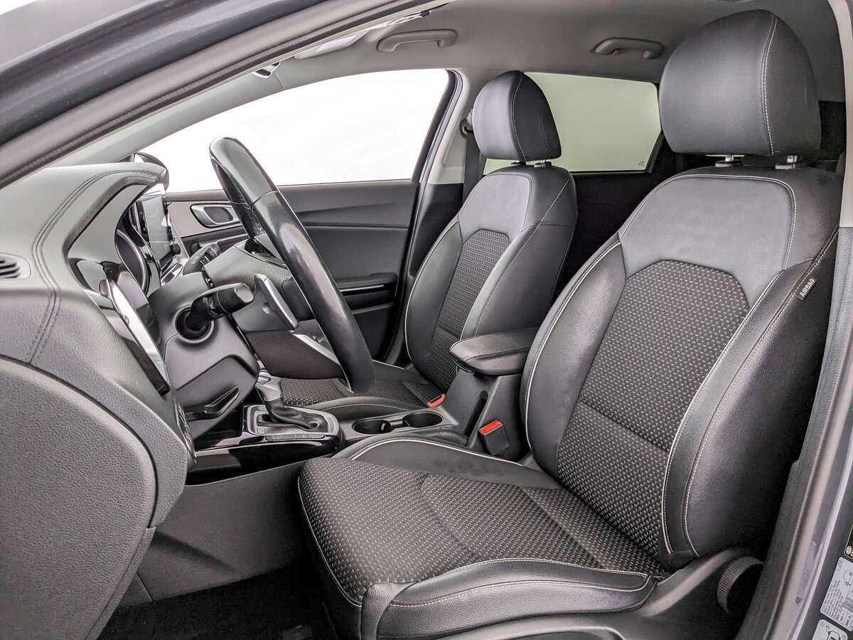 Купить Kia Ceed с пробегом. Фото: #14