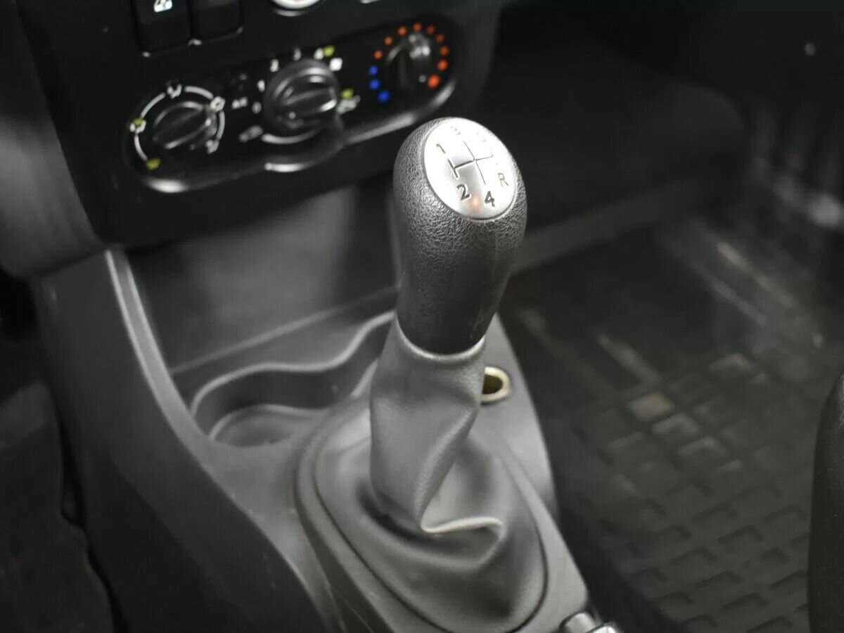 Купить Lada (ВАЗ) Largus с пробегом. Фото: #10